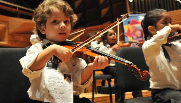 La storia dell’orchestra di bambini fondata da Abreu